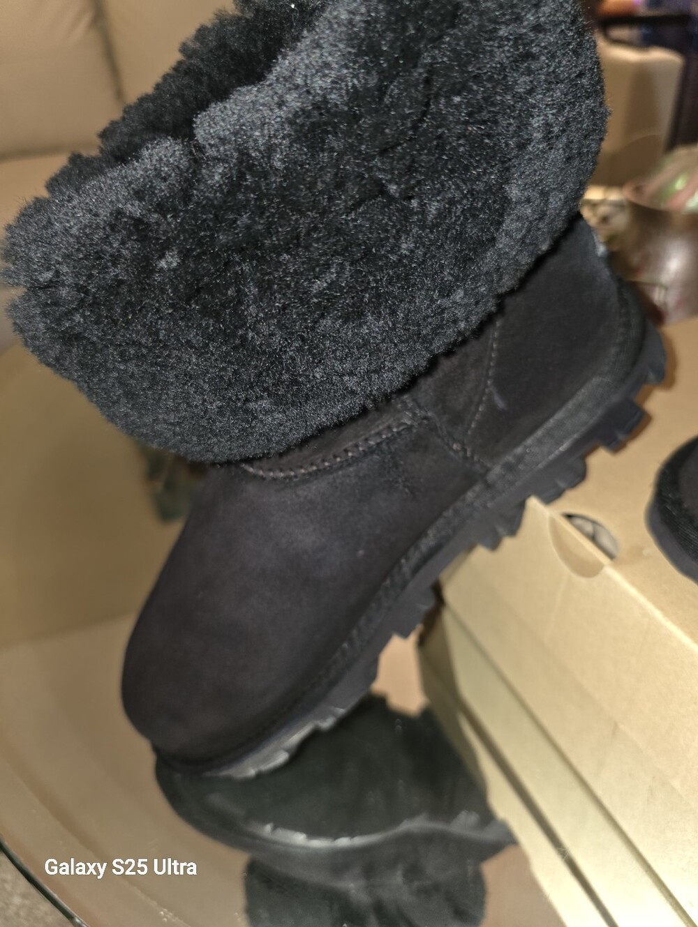 UGG Classic Mini                        RARE " WINTER TREAD" - Picture 6 of 13